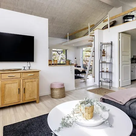 8 Person In Storvorde