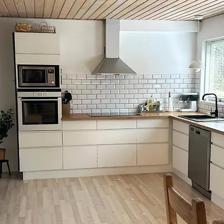 8 Person In Storvorde