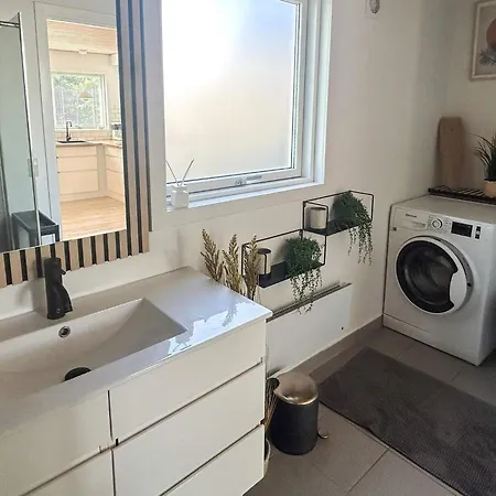 8 Person In Storvorde