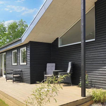 8 Person In Storvorde